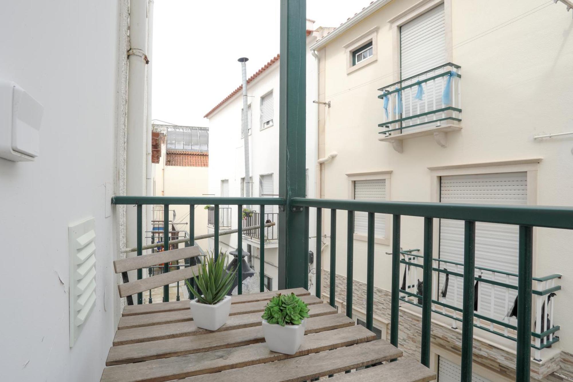 Appartamento Casa Ribeiro Nazaré Esterno foto
